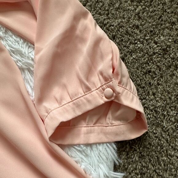 Torrid Top Button Down Light Pink New Womens Size 6X - Picture 4 of 9